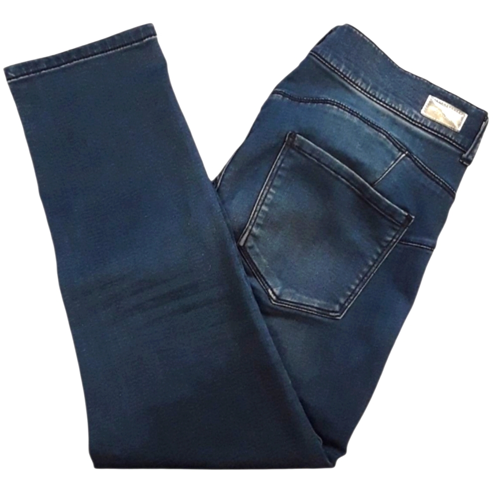 Juicy Couture Y2K Blue Highrise Body Shaping Stretch Jeans. Womens Size: W08x23L